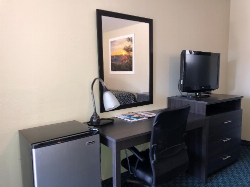 Days Inn by Wyndham South Lake Tahoe image 2