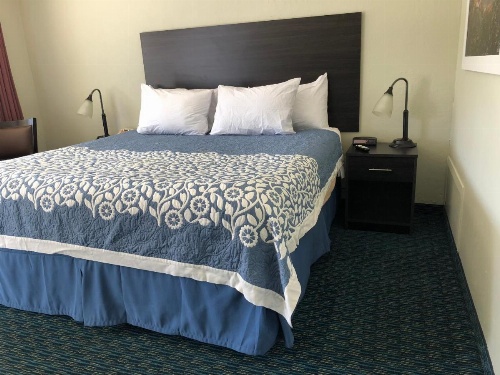 Days Inn by Wyndham South Lake Tahoe image 12